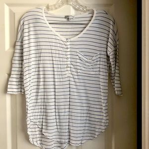 3/4 sleeve striped shirt